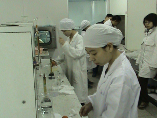 Shuangwei Holds 1st Working Skills Contest 2 Inspectors in the contest